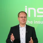 interview mit Dr. Jürgen Zehetmaier Visual